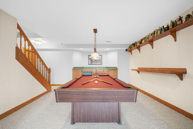7570 S Cambridge DRIVE, Franklin, WI 53132