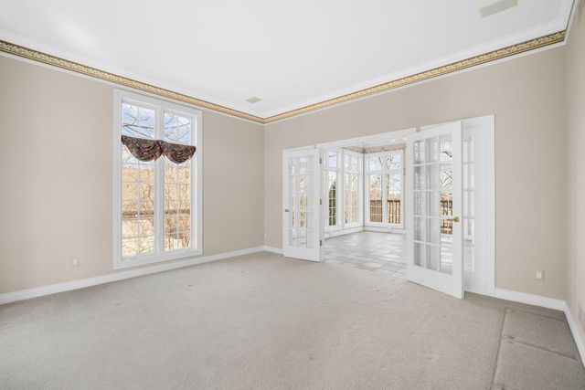 7570 S Cambridge DRIVE, Franklin, WI 53132