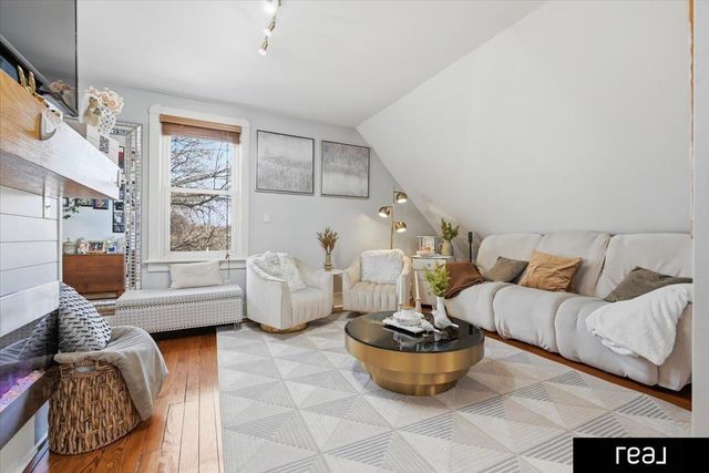 2946 Martha Street, Omaha, NE 68105