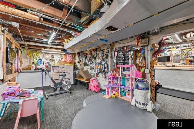 2946 Martha Street, Omaha, NE 68105