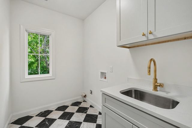 128 41st Ave, N, Nashville, TN 37209