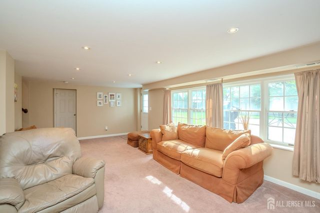 499 Old Stage Road, Spotswood, NJ 08884