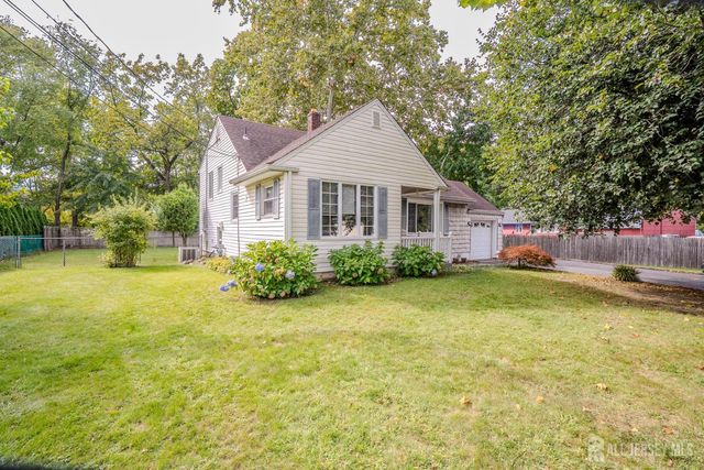 499 Old Stage Road, Spotswood, NJ 08884