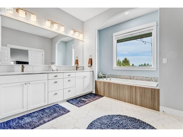 9946 Nw 326TH Pl, Hillsboro, OR 97124