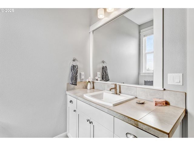 9946 Nw 326TH Pl, Hillsboro, OR 97124