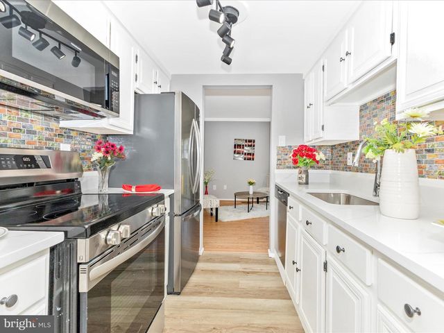 1804 ABERDEEN CIR, Crofton, MD 21114