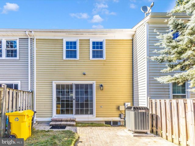 1804 ABERDEEN CIR, Crofton, MD 21114