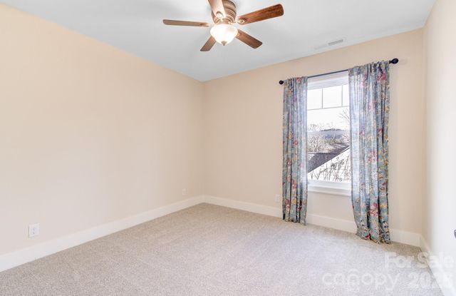 129 White Oak Road Extension, Arden, NC 28704