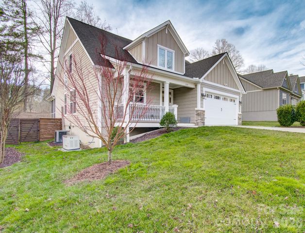 129 White Oak Road Extension, Arden, NC 28704