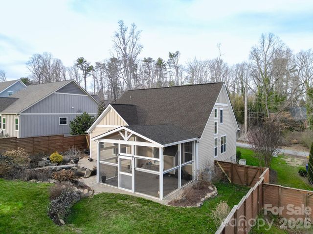 129 White Oak Road Extension, Arden, NC 28704