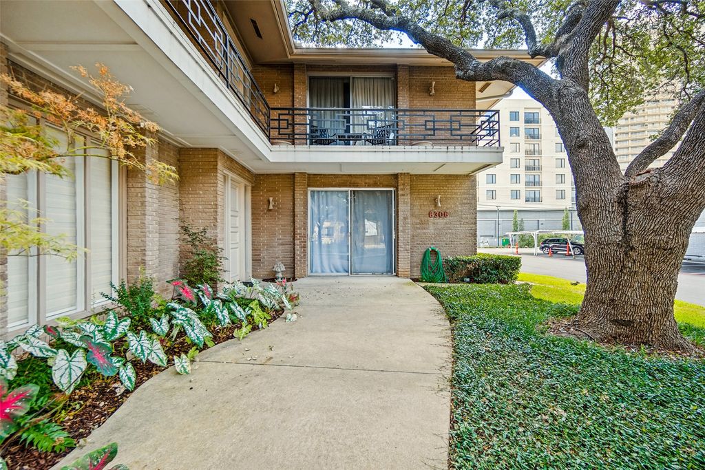 6306 Bandera Avenue A, Dallas, TX 75225
