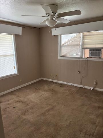 507 Corydon Drive, Huffman, TX 77336