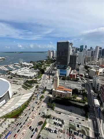 888 Biscayne Blvd 4302, Miami, FL 33132