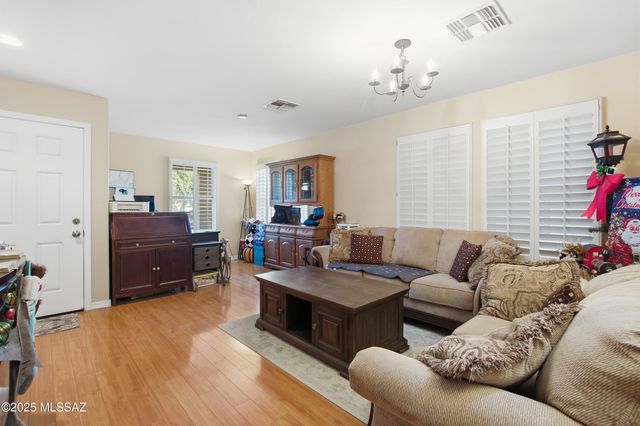 7018 S Sweetbush Avenue, Tucson, AZ 85756