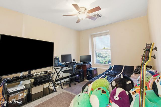 7018 S Sweetbush Avenue, Tucson, AZ 85756