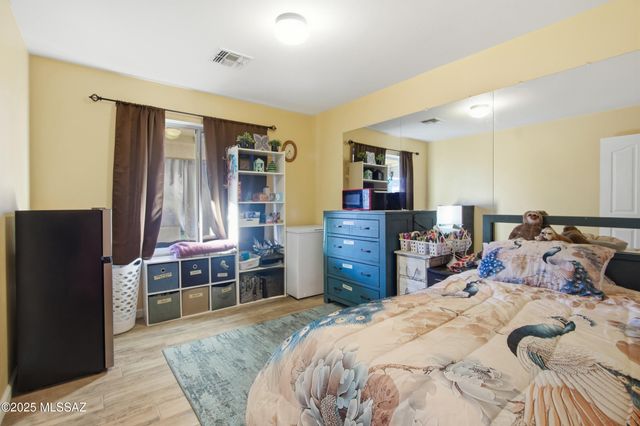 7018 S Sweetbush Avenue, Tucson, AZ 85756