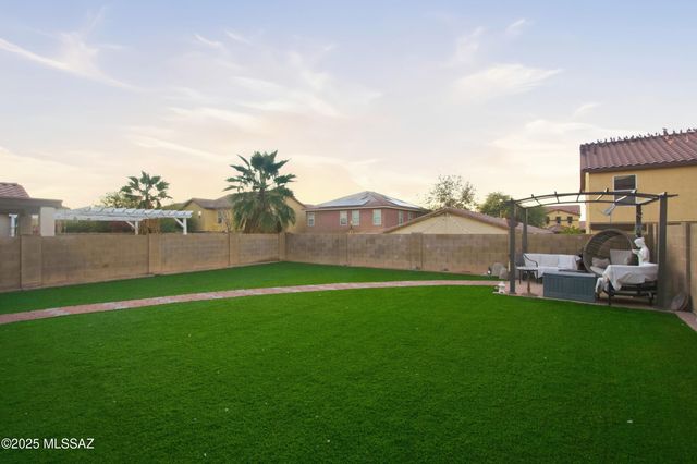 7018 S Sweetbush Avenue, Tucson, AZ 85756