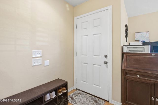 7018 S Sweetbush Avenue, Tucson, AZ 85756