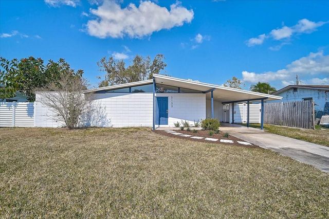 3133 LAKE RIDGE DRIVE, Sarasota, FL 34237