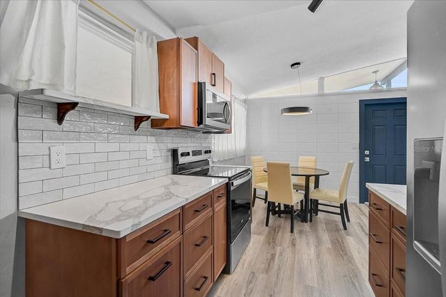 3133 LAKE RIDGE DRIVE, Sarasota, FL 34237