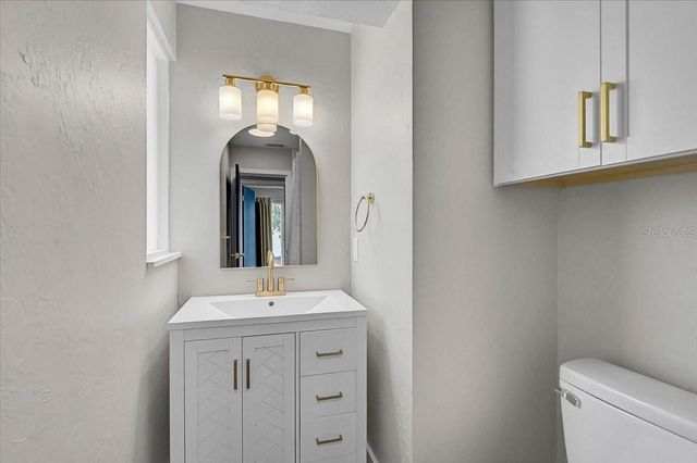 3133 LAKE RIDGE DRIVE, Sarasota, FL 34237