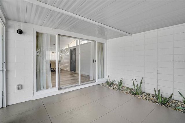 3133 LAKE RIDGE DRIVE, Sarasota, FL 34237