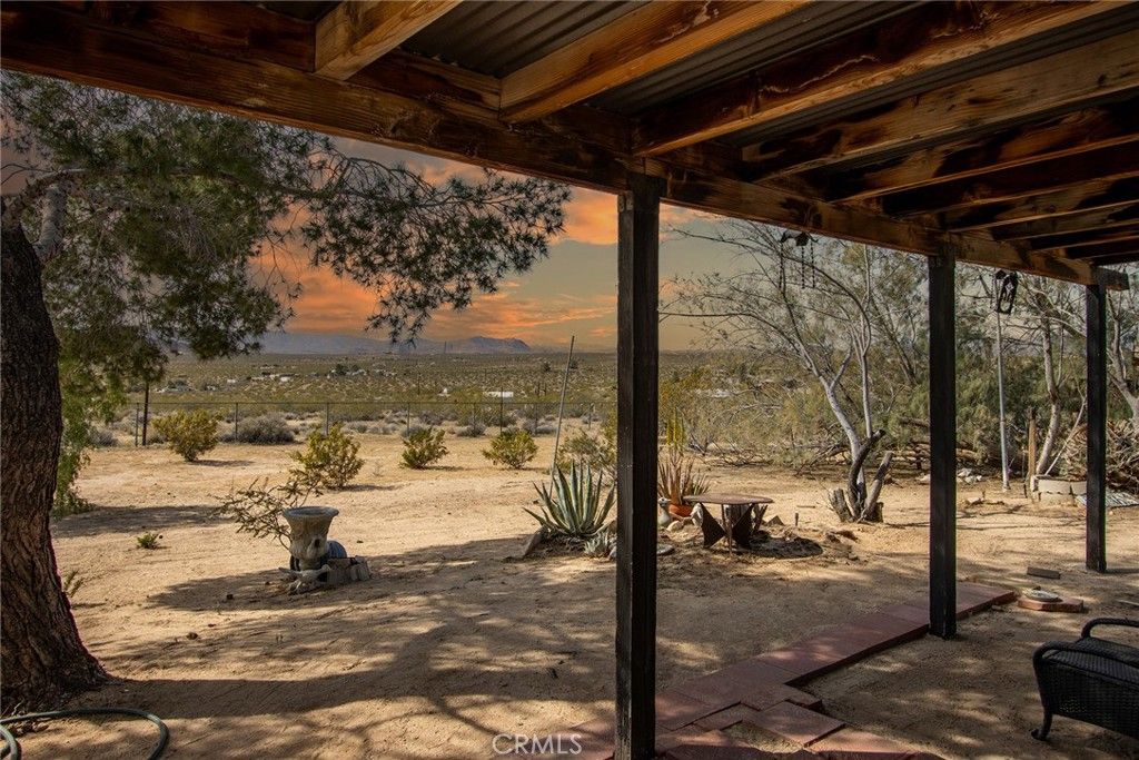Image 3 of property listing at 63720 Pluto Road, Joshua Tree, CA 92252