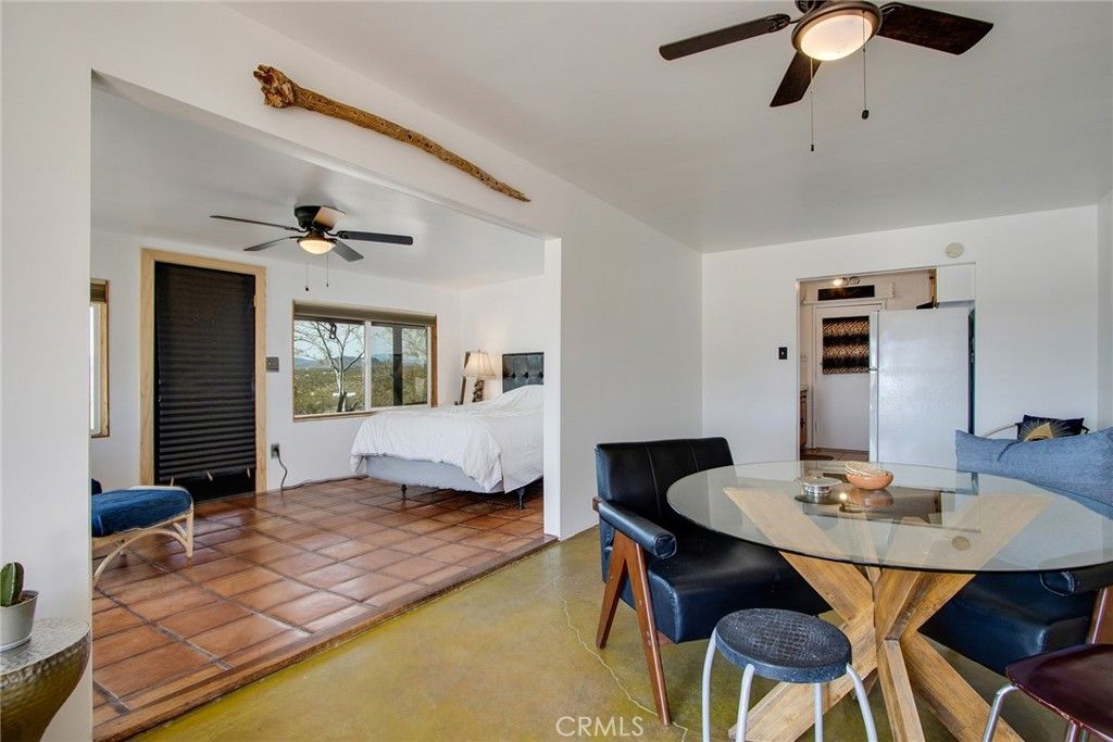 Image 9 of property listing at 63720 Pluto Road, Joshua Tree, CA 92252