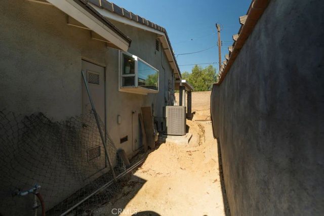 2419 Deerpark, Fullerton, CA 92835