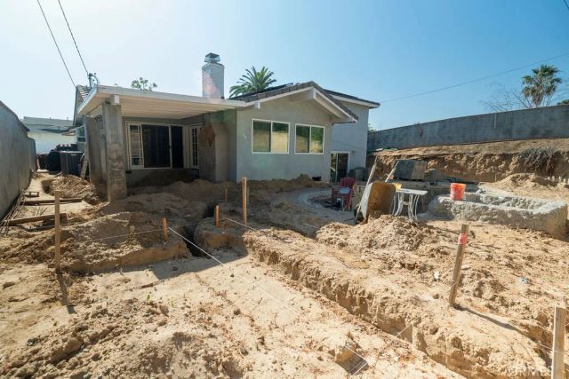 2419 Deerpark, Fullerton, CA 92835