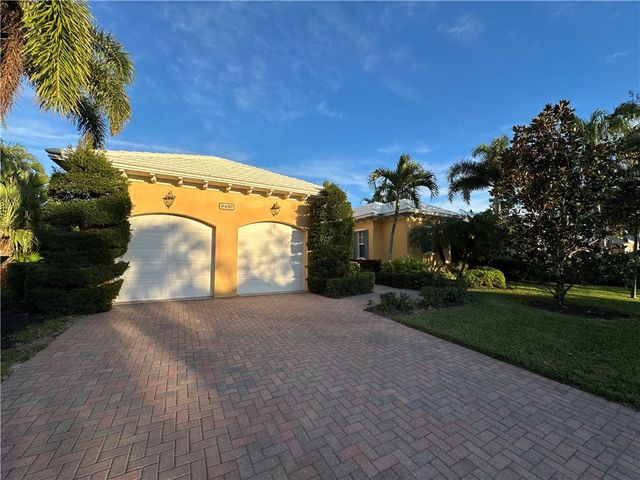 6430 Monserrat Drive, Vero Beach, FL 32967