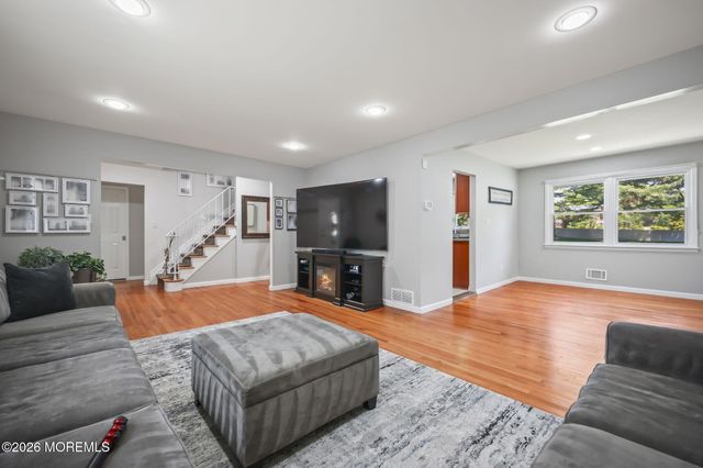 3 St Lawrence Way, Marlboro, NJ 07746