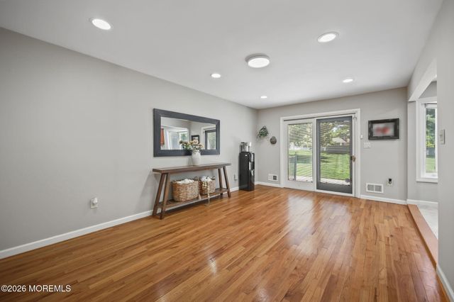 3 St Lawrence Way, Marlboro, NJ 07746