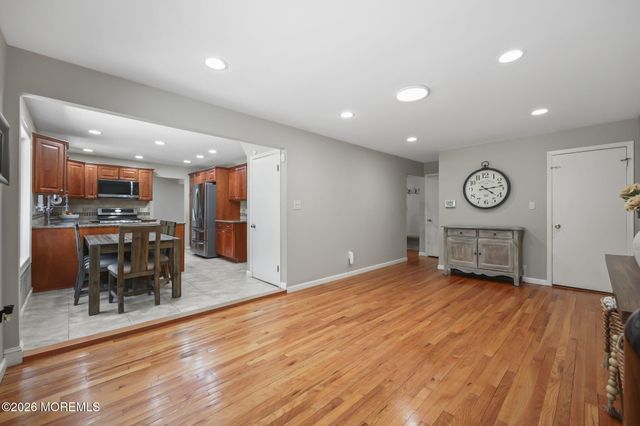 3 St Lawrence Way, Marlboro, NJ 07746