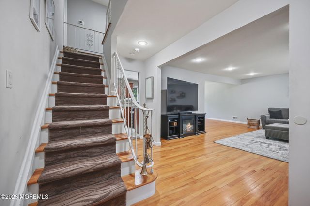 3 St Lawrence Way, Marlboro, NJ 07746