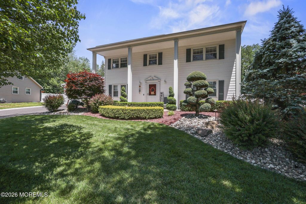 3 St Lawrence Way, Marlboro, NJ 07746