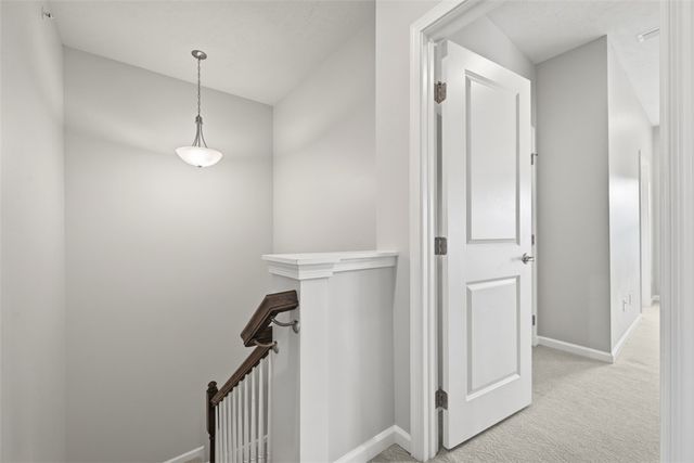 204 Cranesbill Dr, Adams Twp, PA 16046