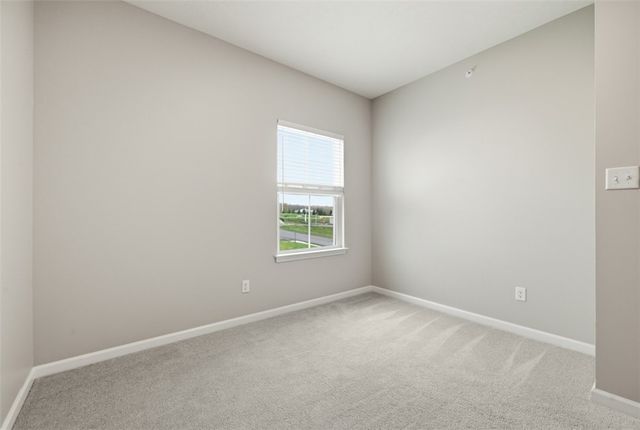 204 Cranesbill Dr, Adams Twp, PA 16046