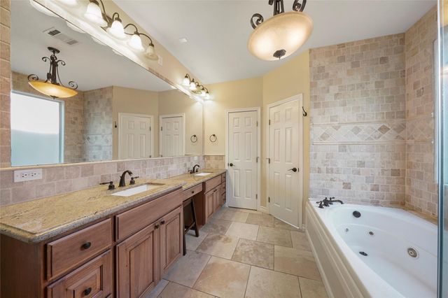 1213 Wakefield Drive, Houston, TX 77018