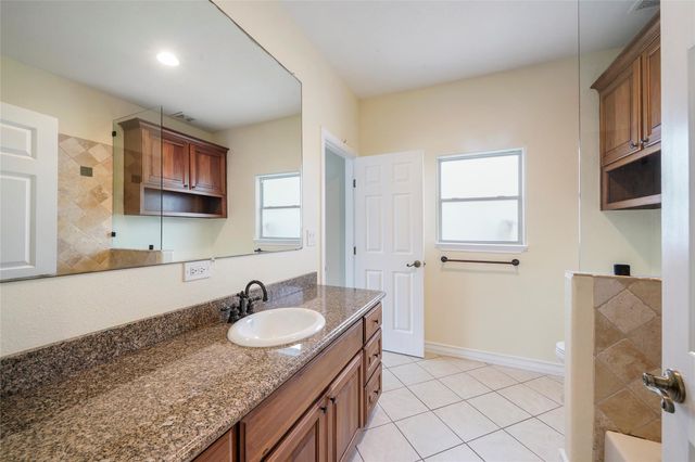 1213 Wakefield Drive, Houston, TX 77018