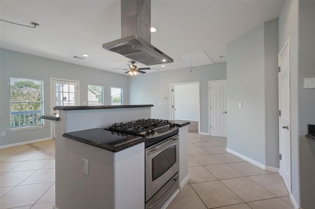 1213 Wakefield Drive, Houston, TX 77018