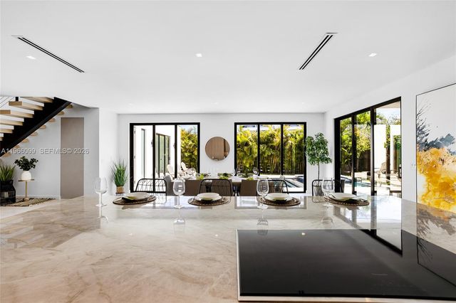 300 NE 48th St, Miami, FL 33137