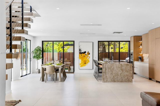 300 NE 48th St, Miami, FL 33137