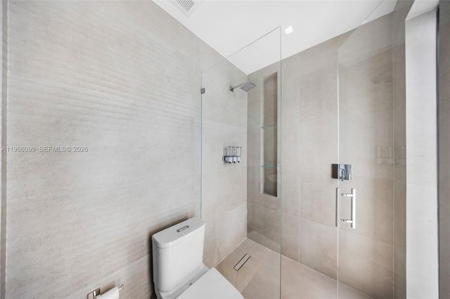 300 NE 48th St, Miami, FL 33137