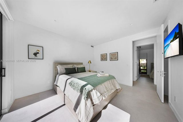 300 NE 48th St, Miami, FL 33137