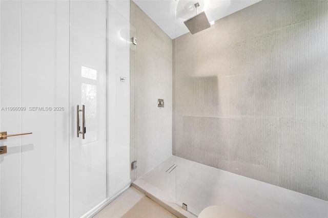 300 NE 48th St, Miami, FL 33137