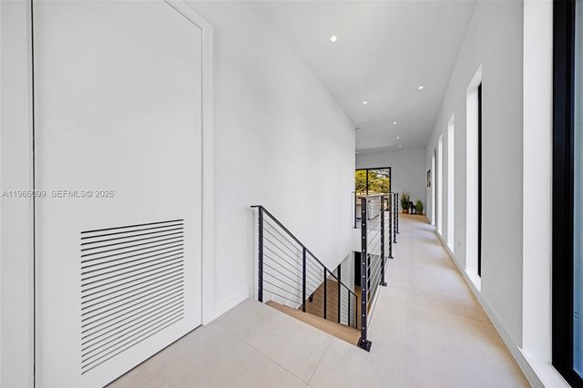 300 NE 48th St, Miami, FL 33137