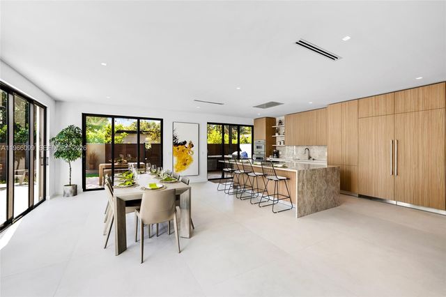 300 NE 48th St, Miami, FL 33137