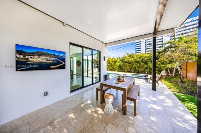 300 NE 48th St, Miami, FL 33137