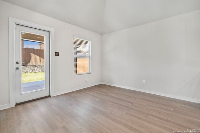 6919 Titan Park, Converse, TX 78109